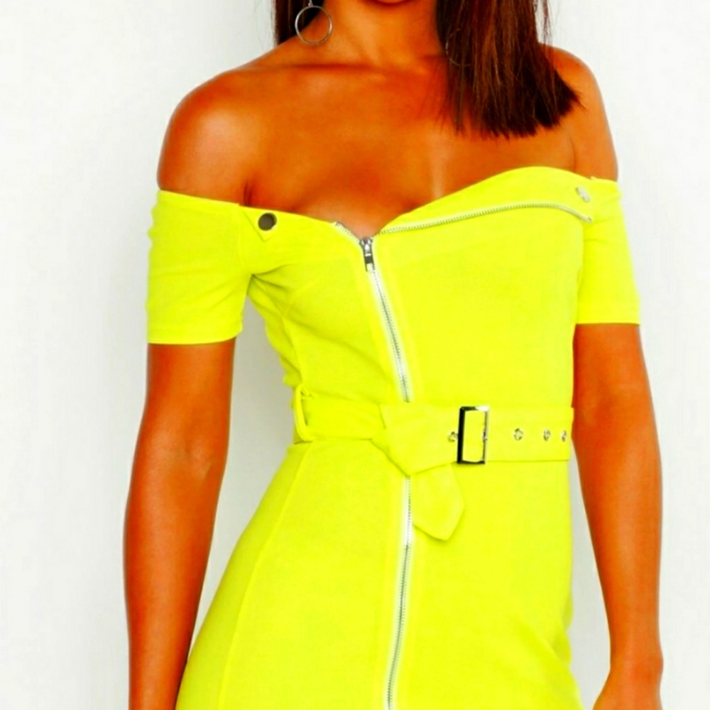 Zip Front Belted Mini Dress US size 8 new with tags